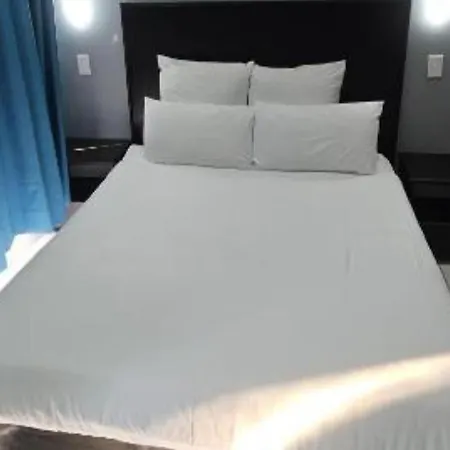 Grand Diamond Lodge Roodepoort Room photo