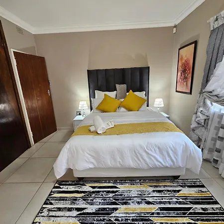 Grand Diamond Lodge Roodepoort Exterior photo